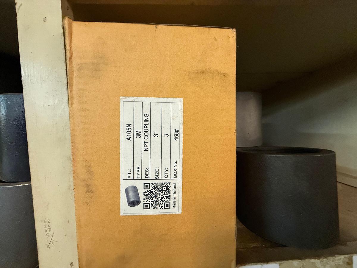 Used SECTION OF (100+) MOSTLY 1/8” THRU 3” 2K WP HEAVY WALL PIPE FITTINGS