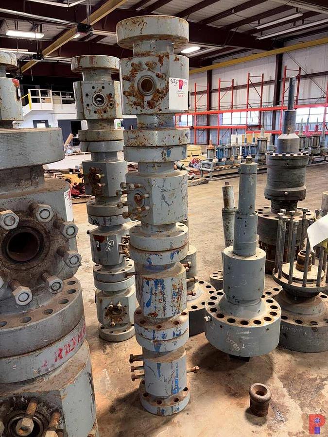 Used (4X$) 4-1/16” X 2-1/16” FLUID CROSSES