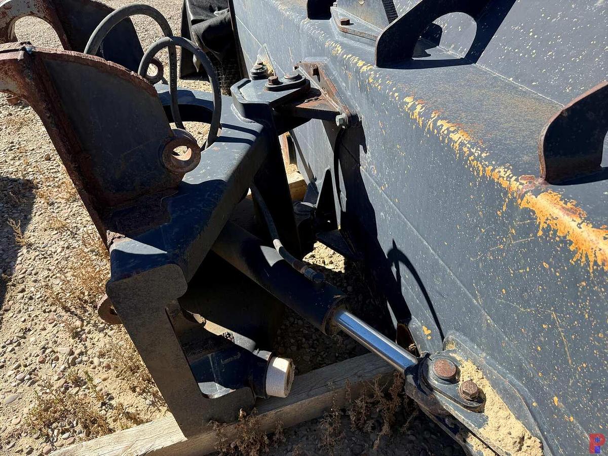 Used CATERPILLAR 14’  QUICK ATTACH HYDRAULIC SNOW PLOW BLADE