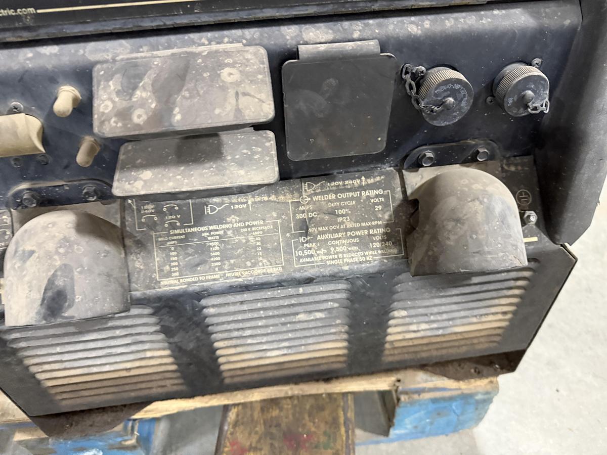 Used LINCOLN RANGER 305 G WELDING MACHINE