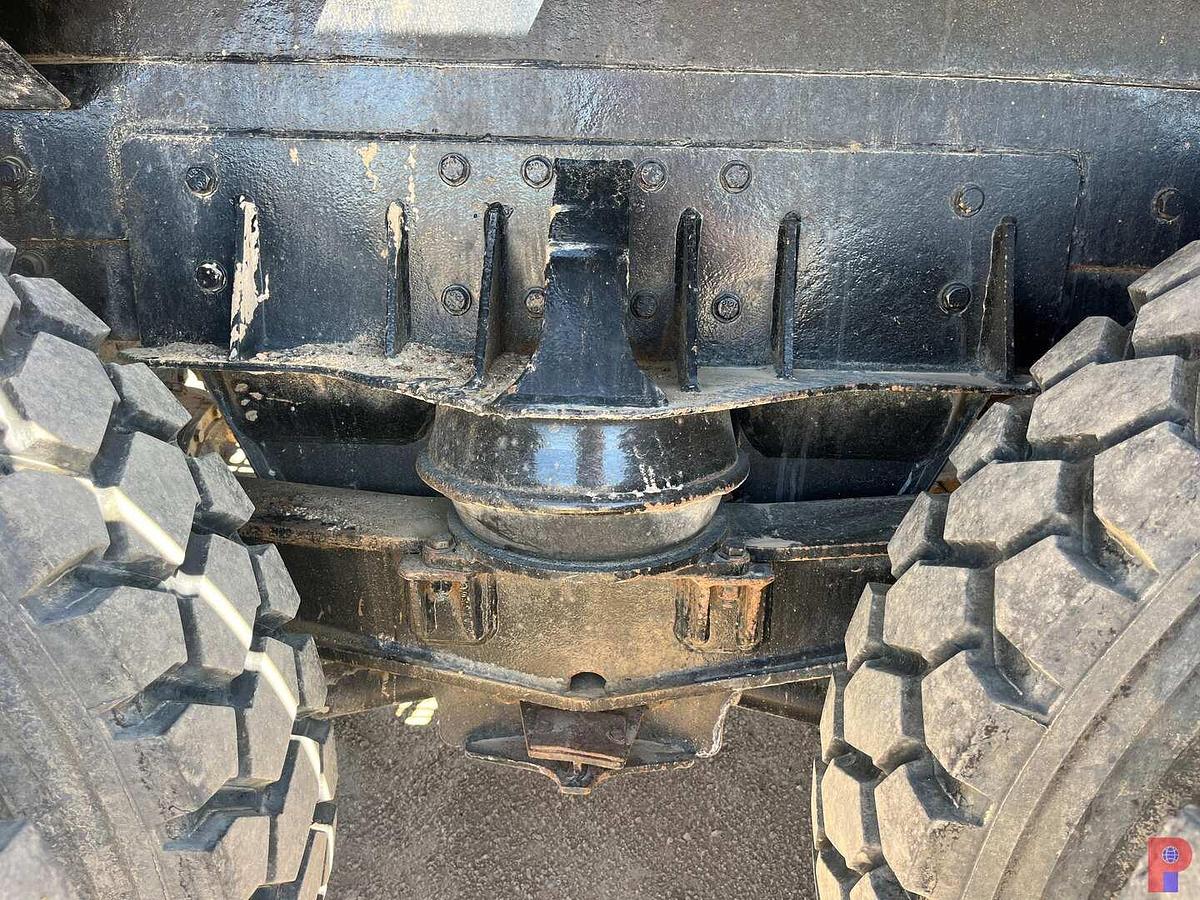 Used 2001 KENWORTH C500 TANDEM STEER HYD. WINCH TRUCK