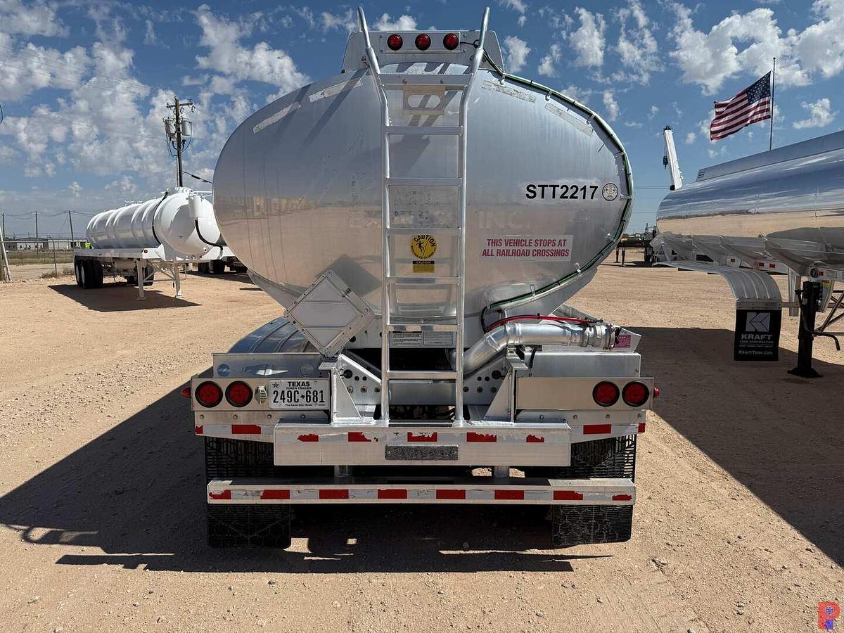 Used 2014 POLAR TANK 9,400 GAL. T/A FUEL TANK TRAILER