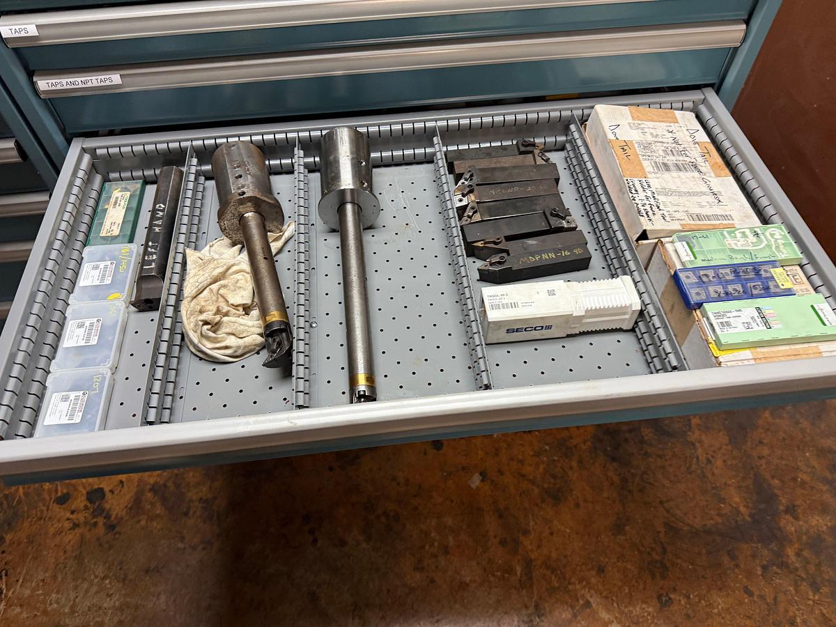 Used LOT W/ (200+) UNUSED EXPENDABLE MACHINING TOOLS INCLUDES (2) LISTA 8-DRAWER ROLLING TOOLBOXES, TABLE TOP & BOLT BIN W/ CONTENTS