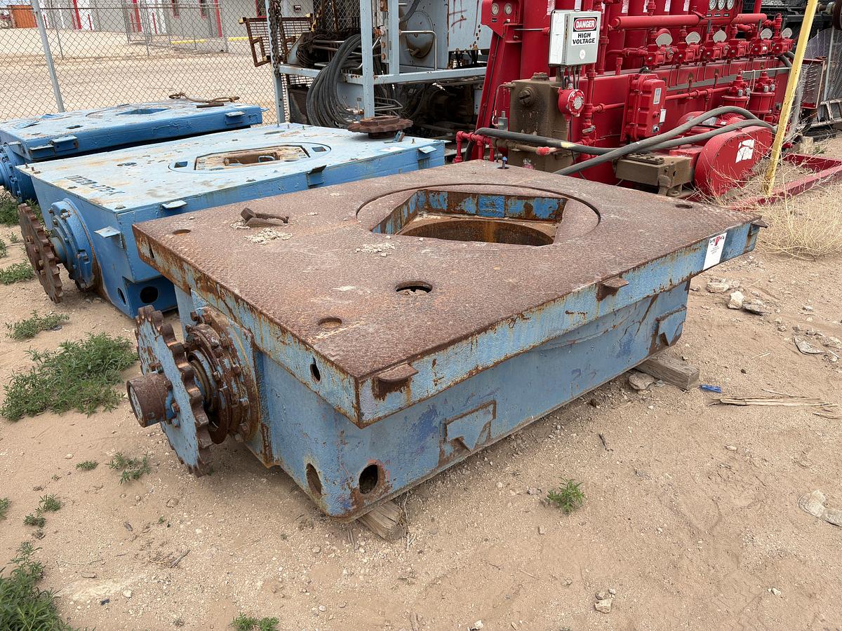 Used 27.5” rotary table