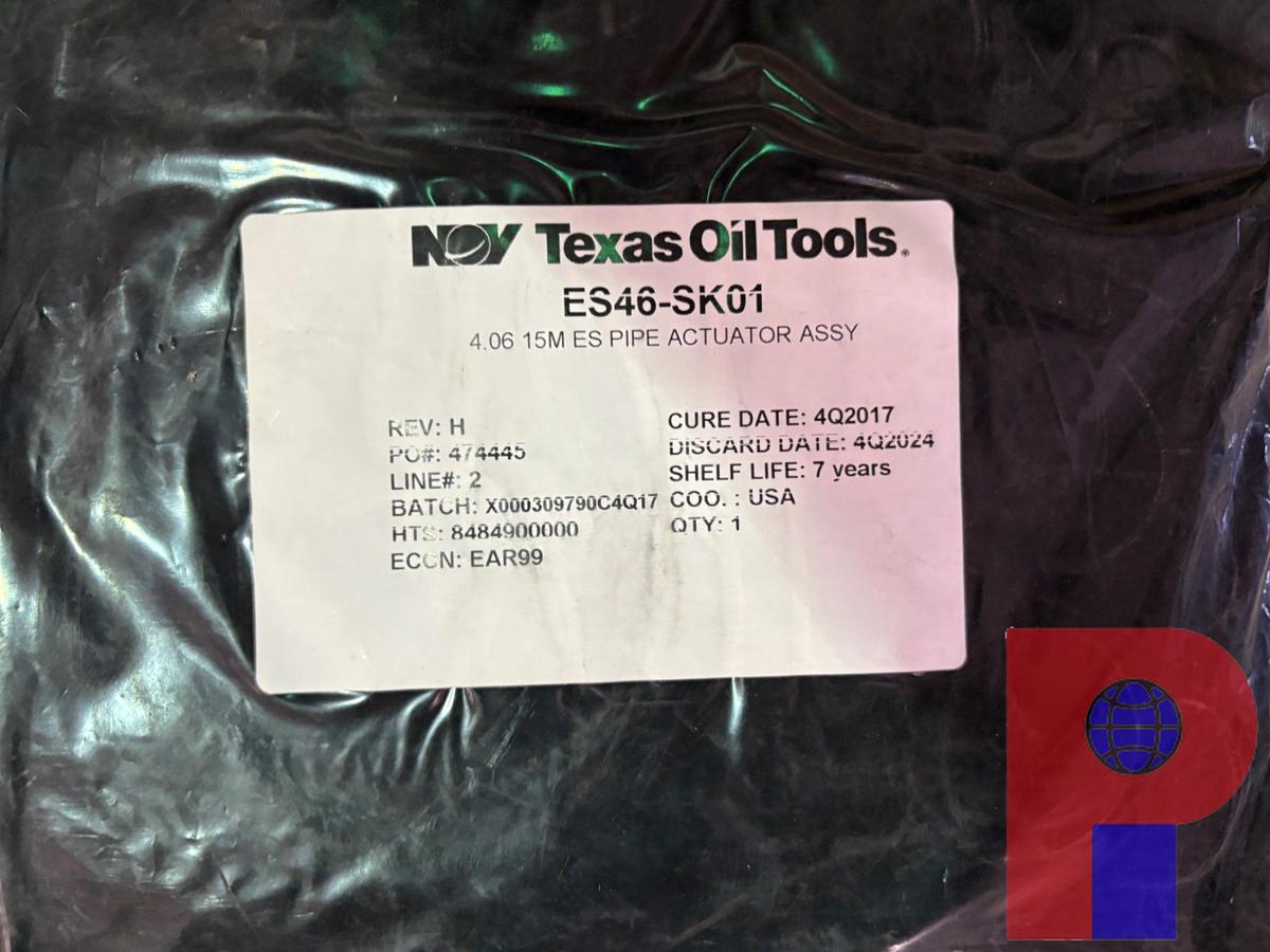 Used CRATE OF TEXAS OIL TOOLS PIPE ACTUATOR ASSEMBLIES, SAFETY GOGGLES, SEALS, O-RINGS, RAMS
