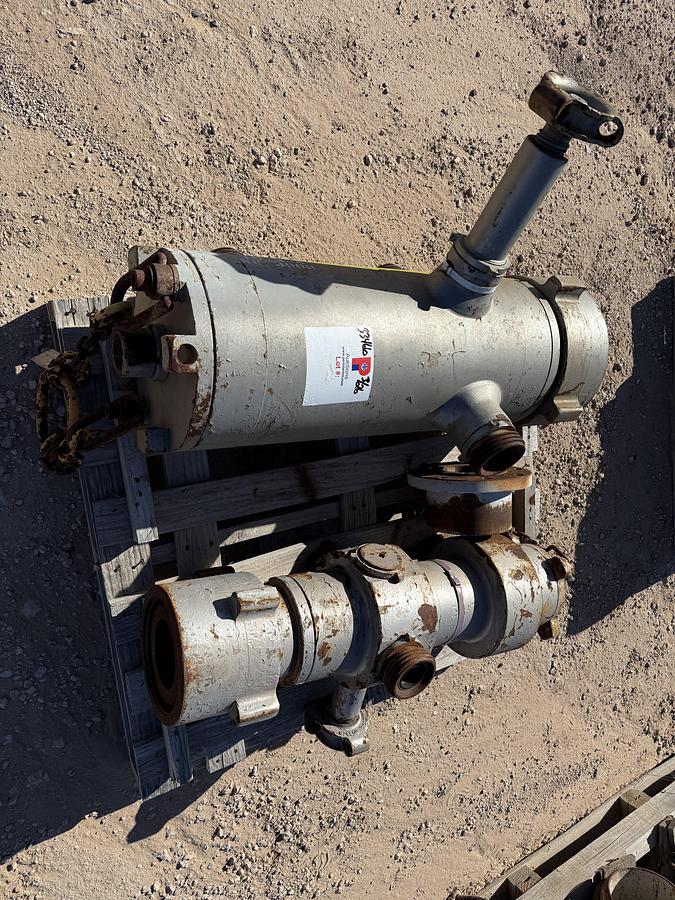 Used (2) MULTI-SIZE SINGLE PLUG CEMENT HEADS