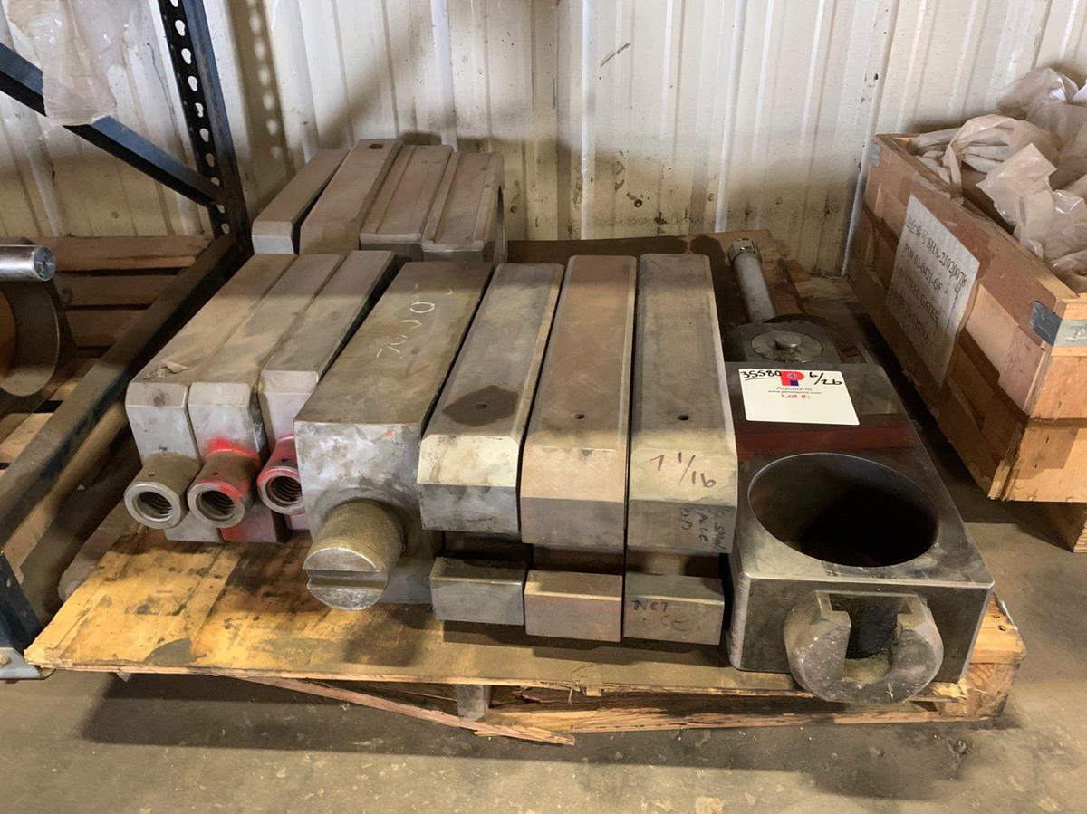 Used (12) 7 1/16 Valve Gates