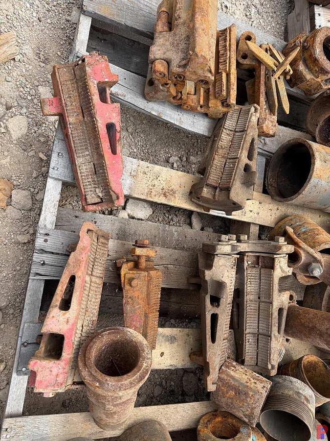 Used 2-PALLETS W/ MISC. SLIP BODIES W/ INSERTS, PIPE SWAGES, COLLARS, TEES, & RELATED