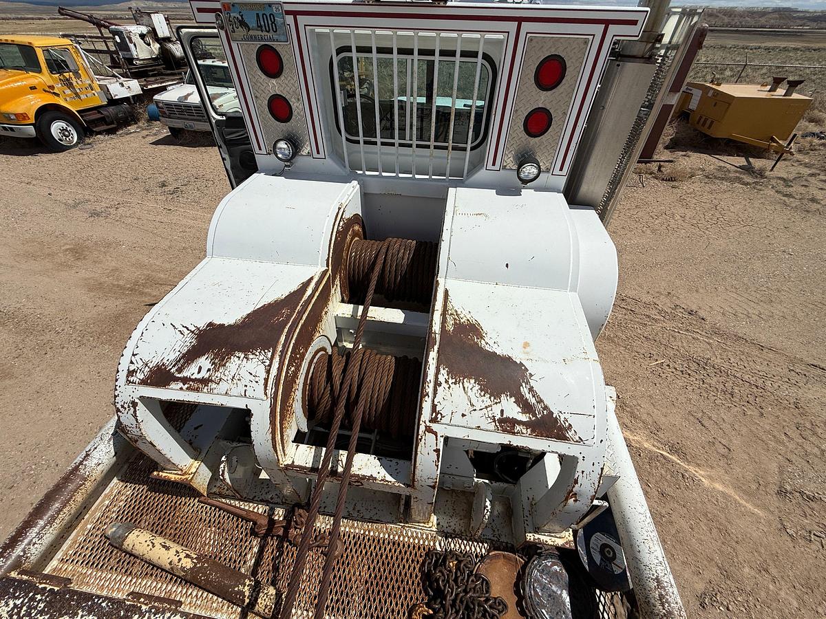 Used 2009 WESTERN STAR 4900 SB BED / POLE WINCH TRUCK (26,000 Miles!!)