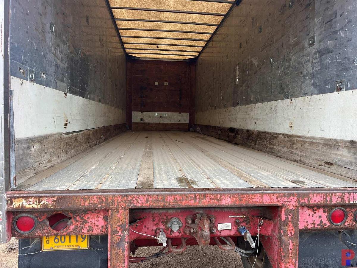 Used 1985 ROAD SYSTEMS 26’ S/A VAN CARGO TRAILER