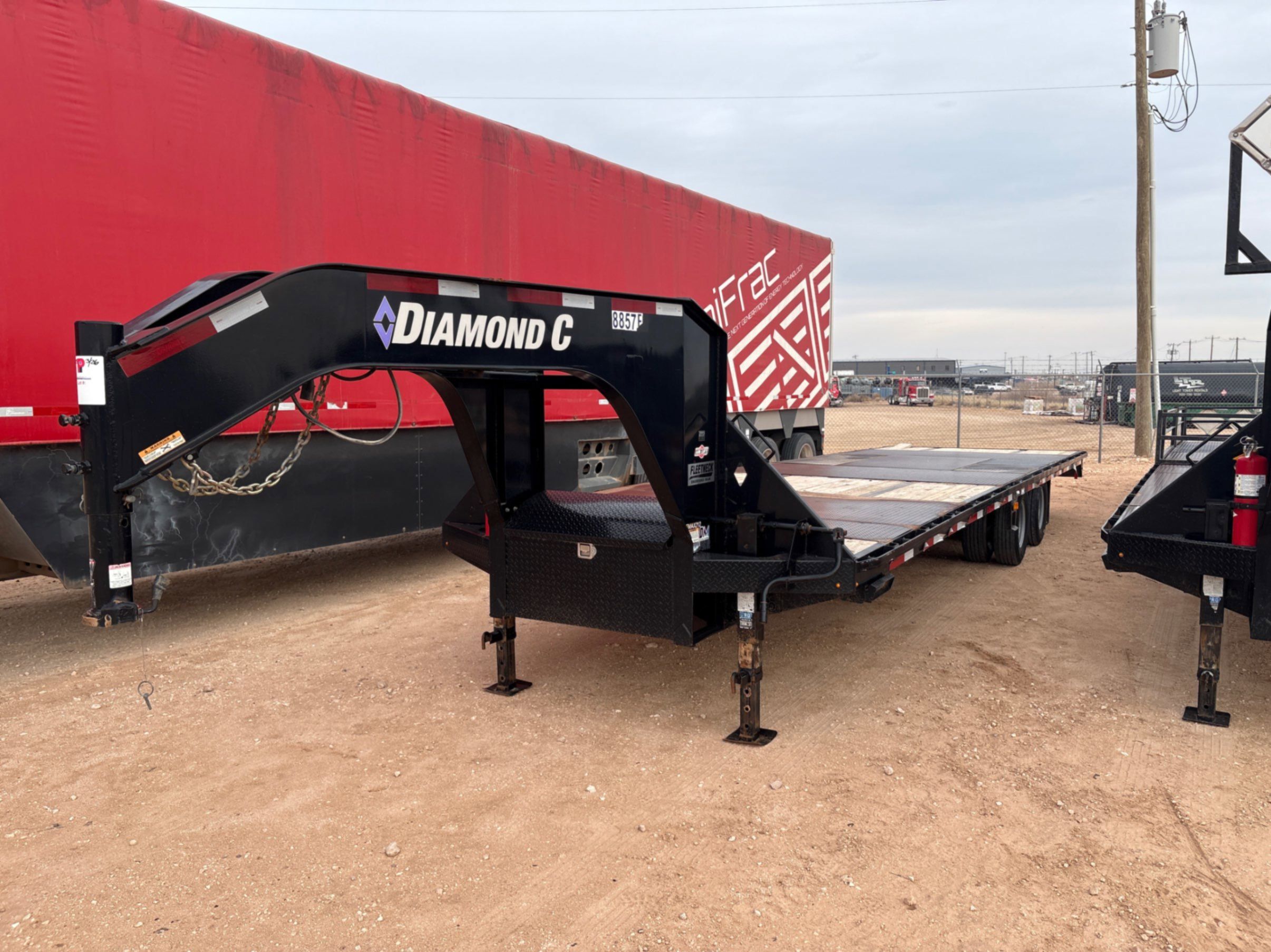 Used 2019 ROADCLIPPER DIAMOND C 30’ X 102” T/A GOOSENECK TRAILER