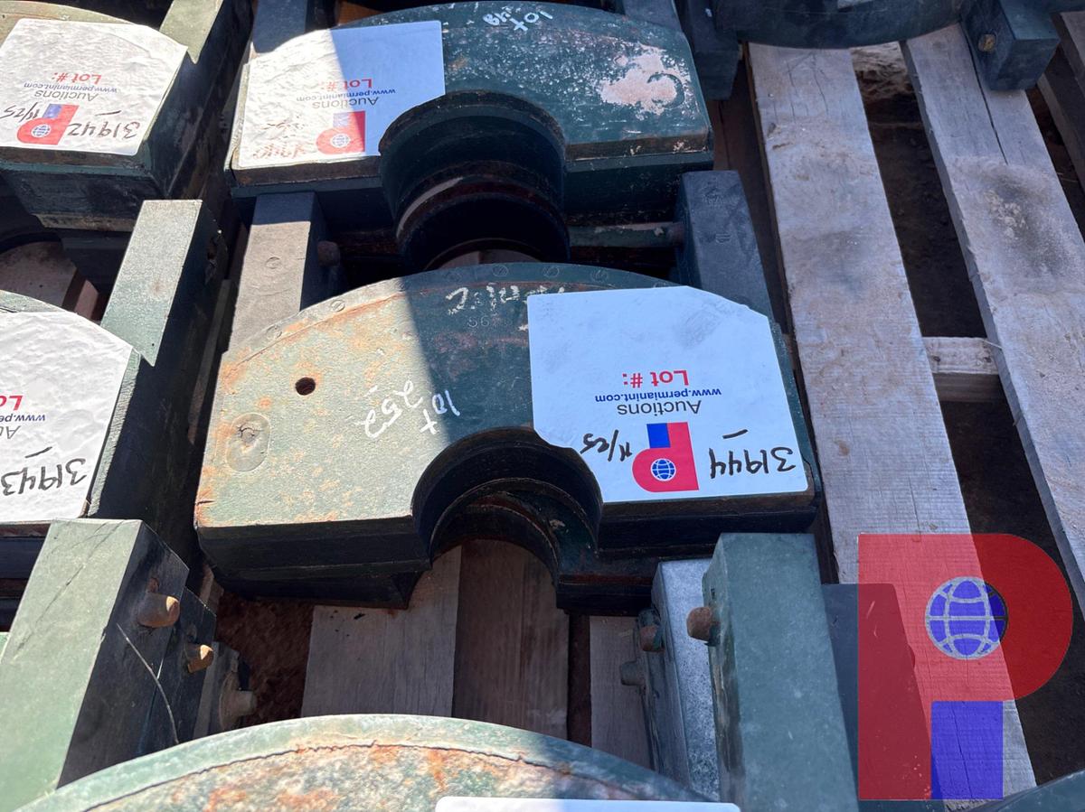 Used (2) 12”W X 3-1/2” DIA BOP PIPE RAMS