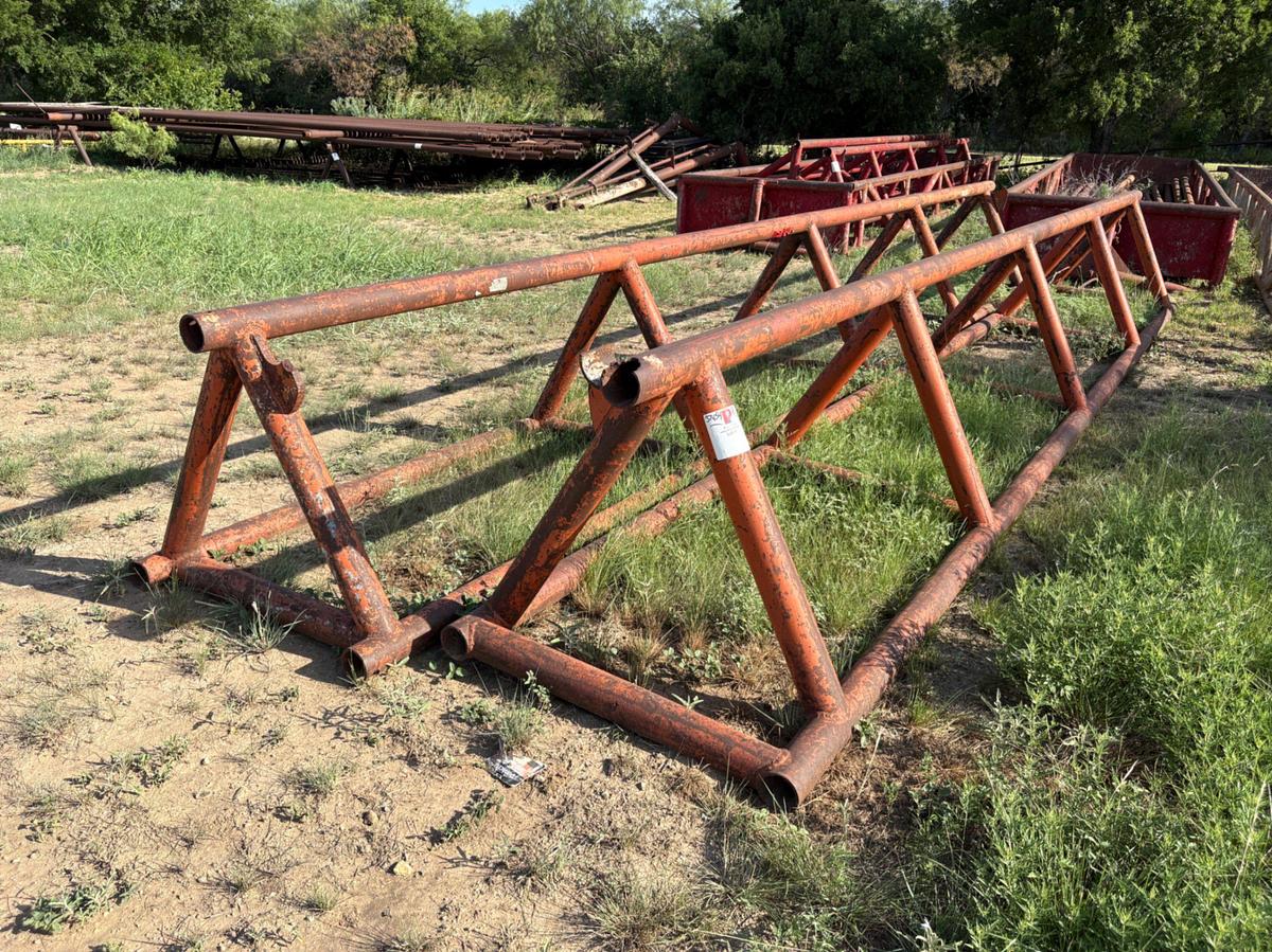 Used (2x$) 28’ x 42” triangle pipe racks