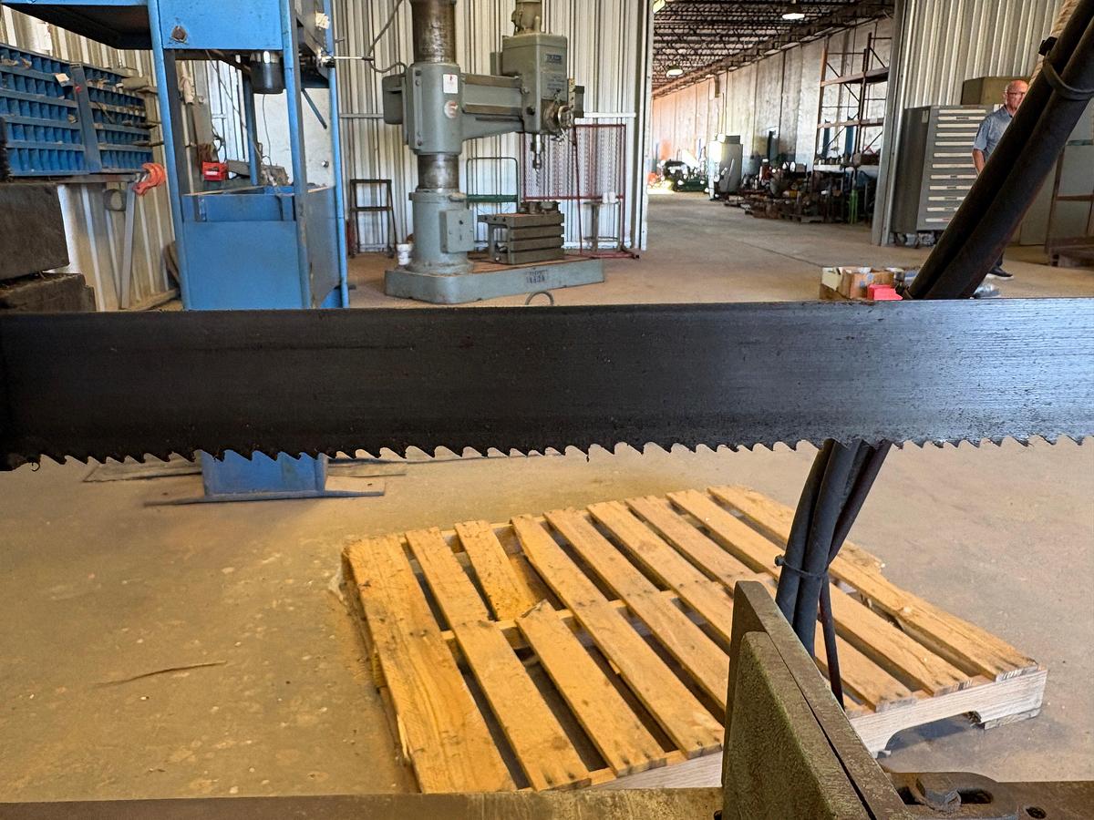 Used W.F. WELLS W-9-1 BAND SAW