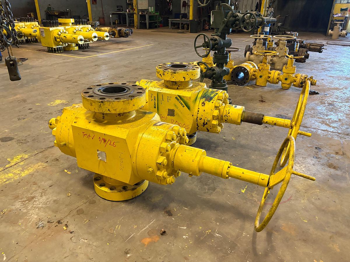 Used (2x$) 7-1/16” 10k frac valves
