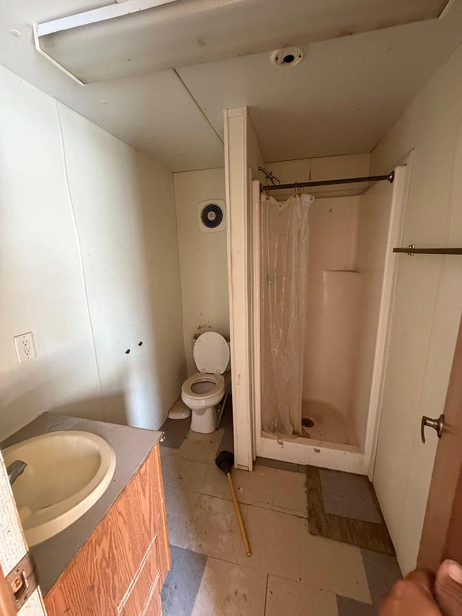 Used 48x14 skidded (2) Bedroom Living Quarters