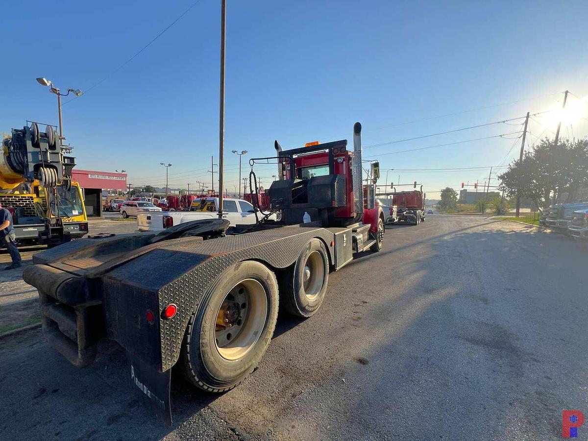 Used 2009 KENWORTH W900 T/A ROAD WINCH TRUCK