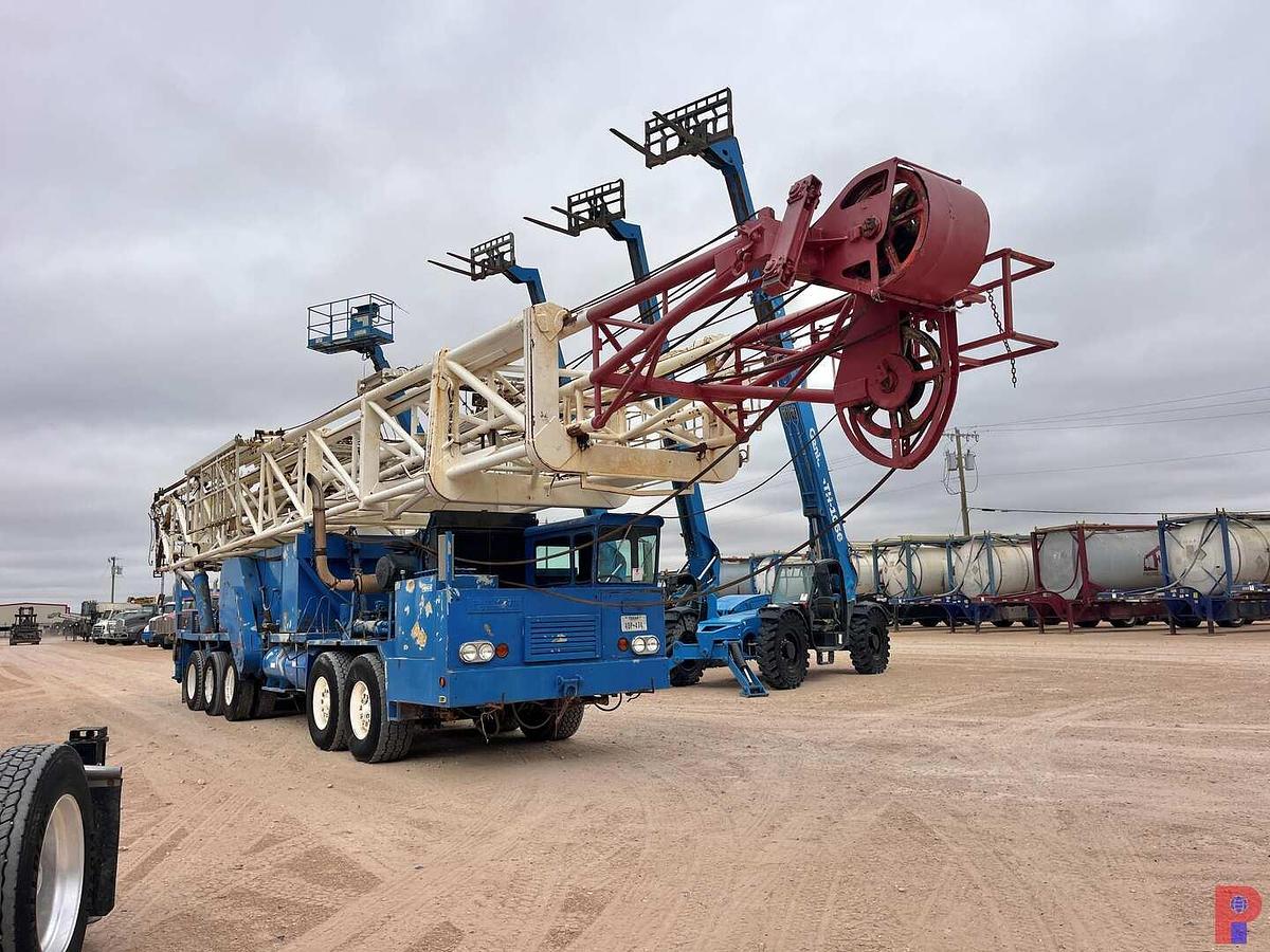 Used FRANKS 1287/160 BACK IN WELL SERVICE RIG MTD ON 5-AXLE CARRIER