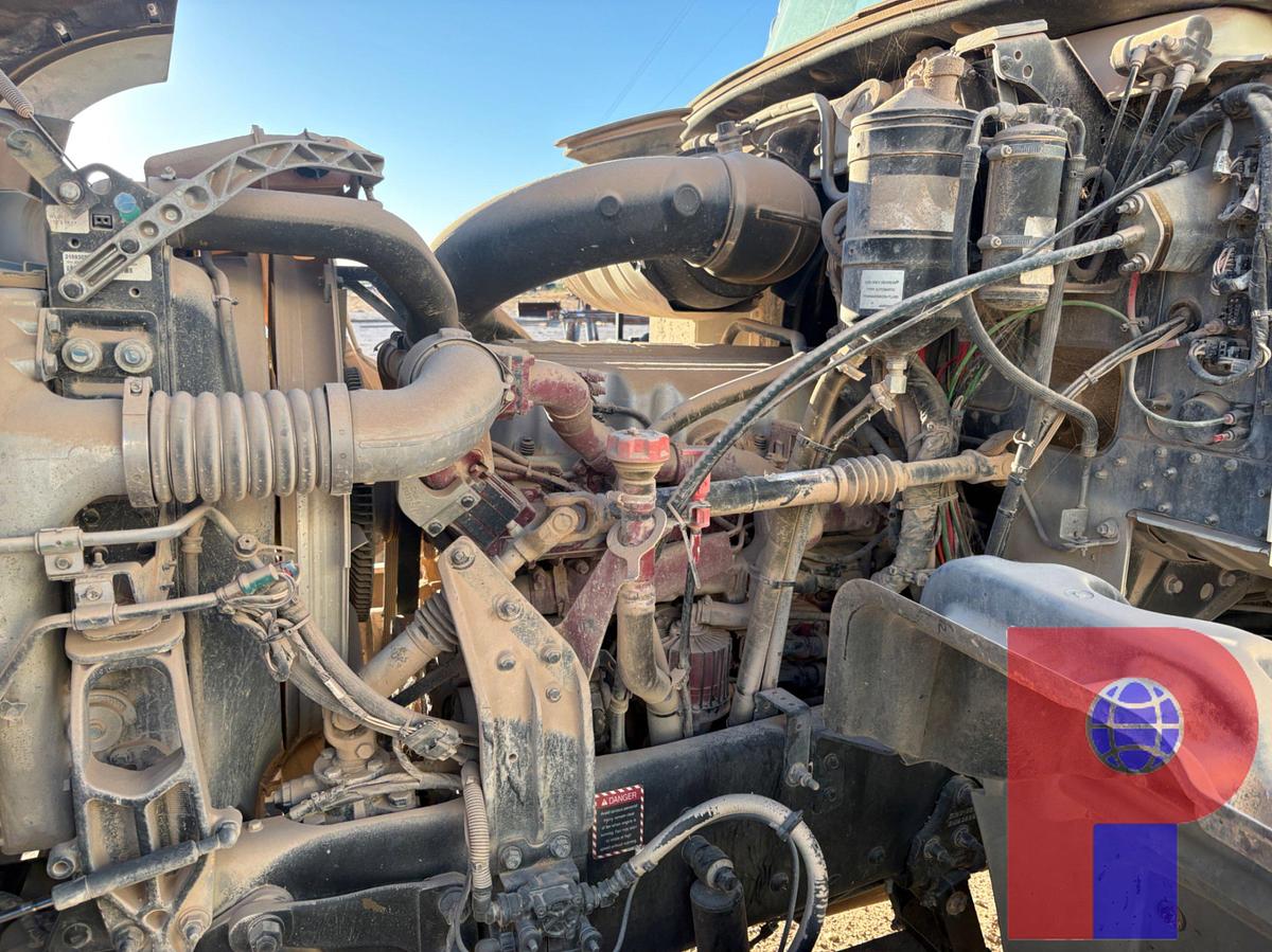 Used 2013 MACK GRANITE T/A DAYCAB TRUCK