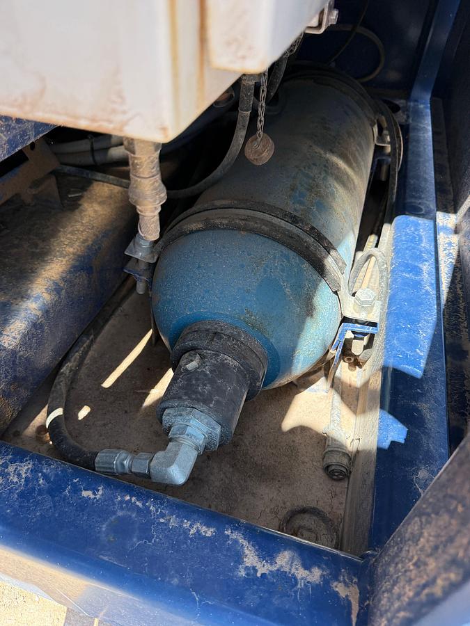 Used SELF CONTAINED 20K WP GREASE INJECTION UNIT COMBO P/B 8.4-KW ISUZU DIESEL GENERATOR
