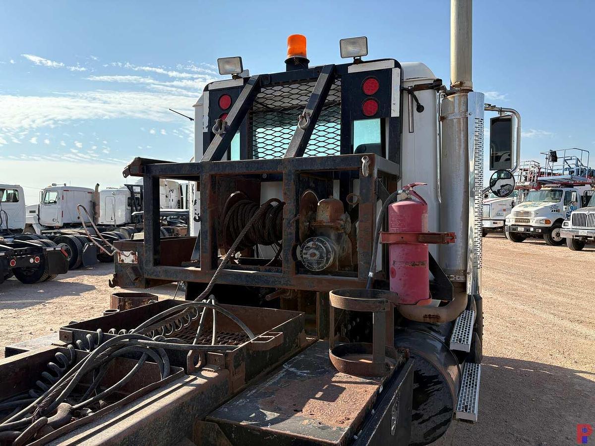 Used 2003 MACK CV713 T/A 30K LBS. WINCH TRUCK