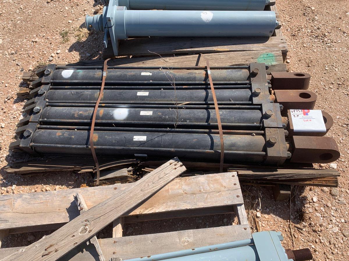 Used 2 Pallets of 8 Parker 3000 PSI Hydraulic Cylinders