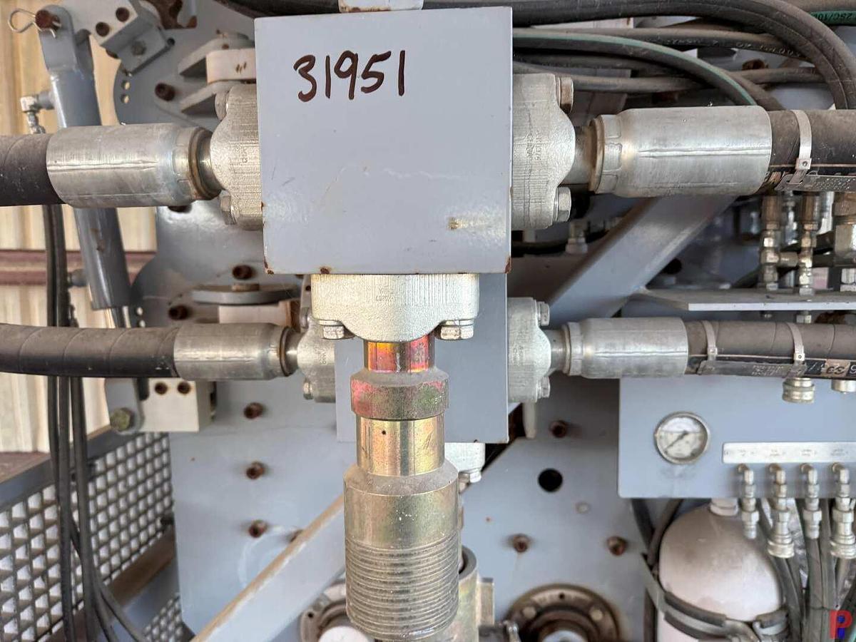 Used COIL TUBING INJECTOR HEAD (INCOMPLETE)