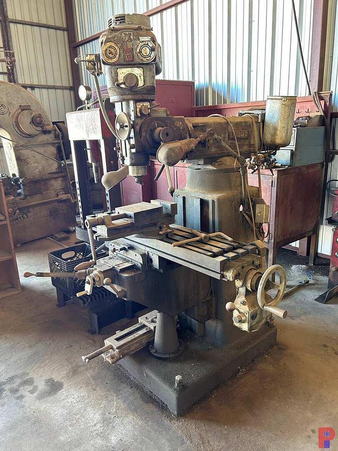 Used EX-CELL-O XLO VERTICAL MILLING MACHINE P/B 220 VOLT 3 PHASE ELECTRIC MOTOR