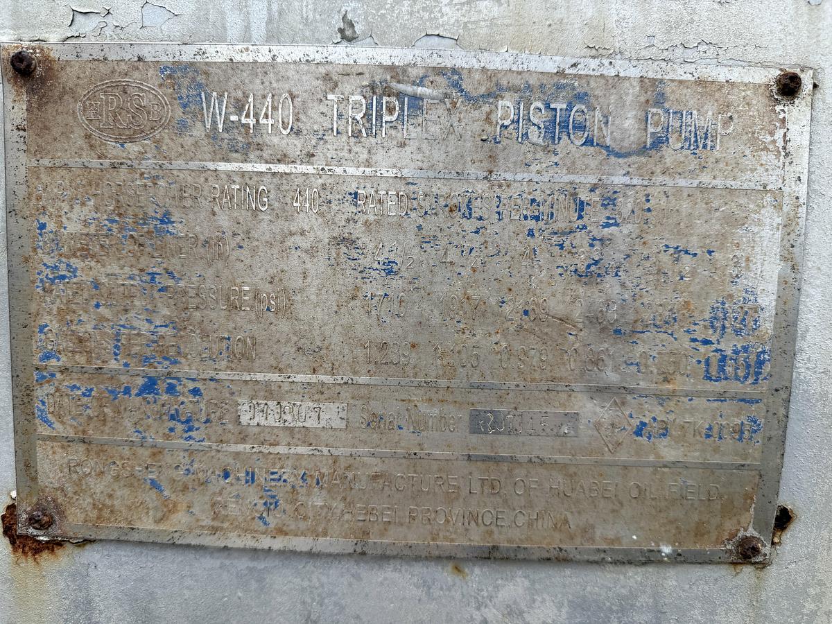 Used EWS W-440 TRIPLEX WELL SERVICE PUMP SKIDDED P/B DETROIT SERIES 60 (INCOMPLETE)