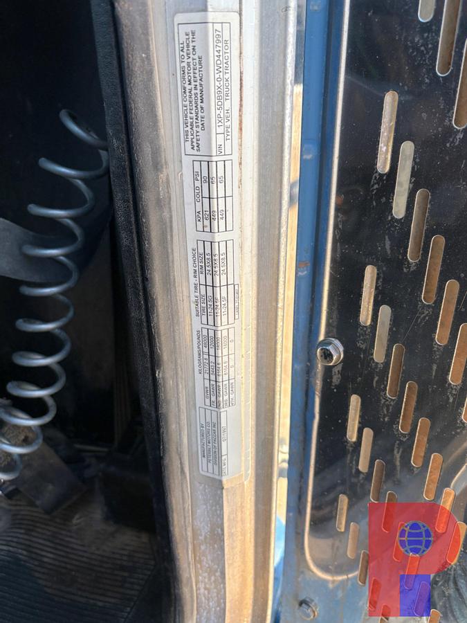 Used 1998 PETERBILT 379 T/A DAYCAB WINCH TRUCK
