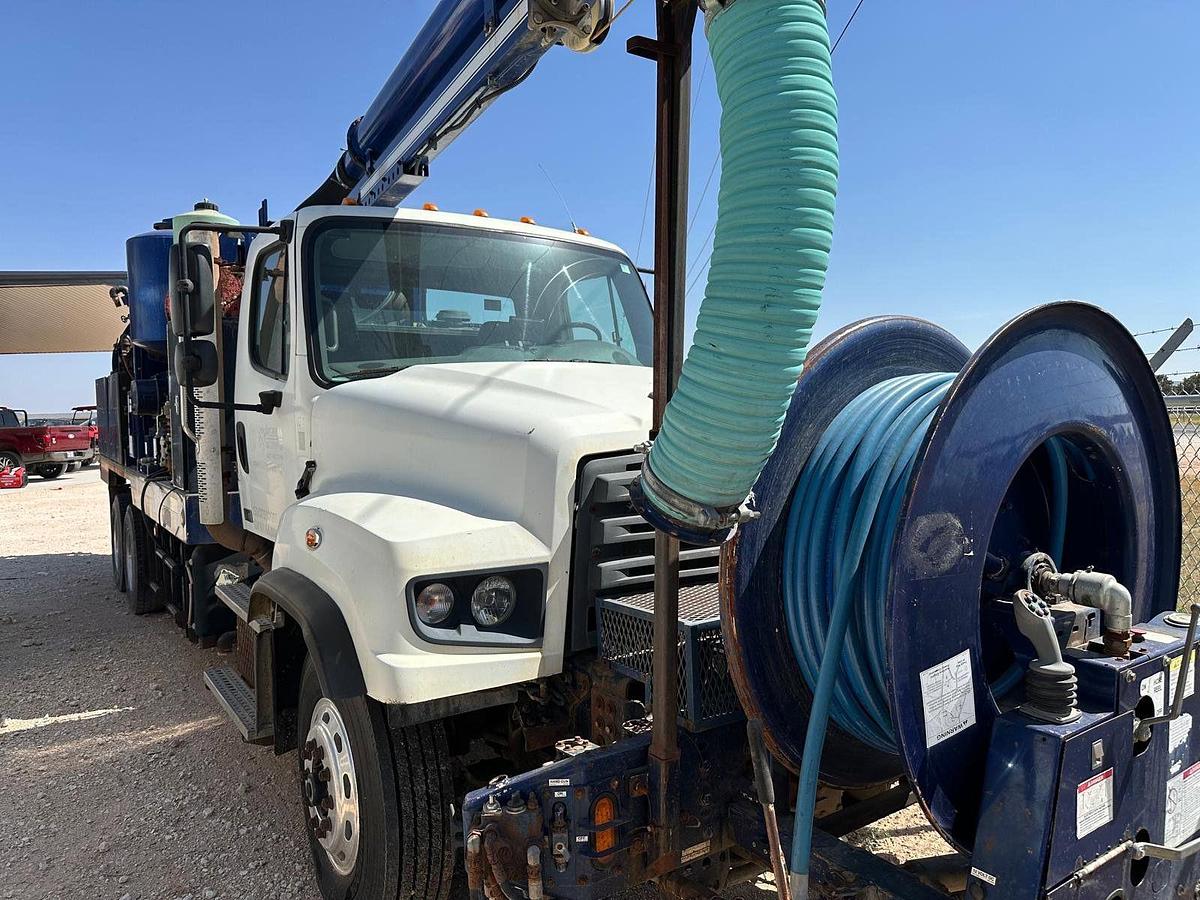 Used 2012 Frieghtliner Hydro Vac Truck