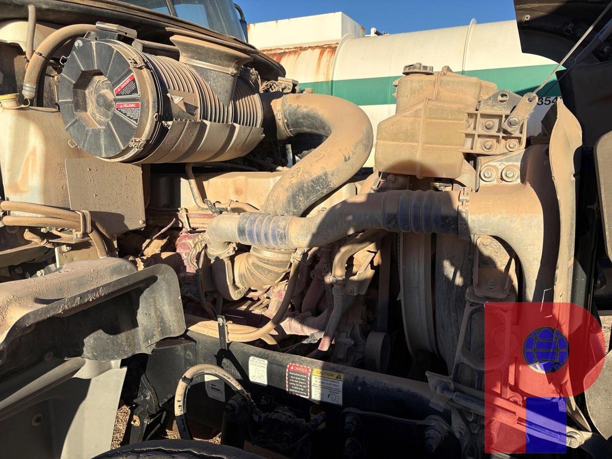 Used 2013 MACK GRANITE T/A DAYCAB TRUCK