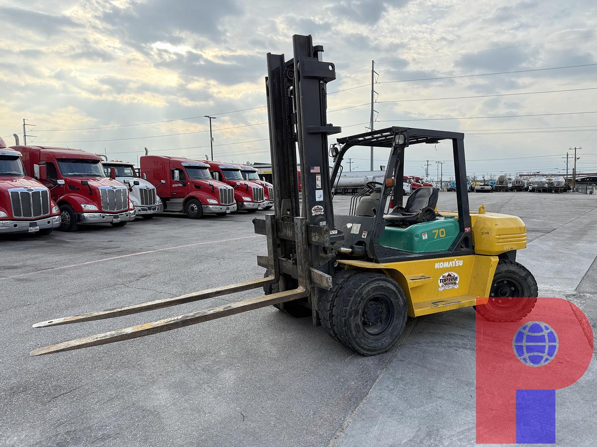 Used 2012 KOMATSU FD70-8 14K LBS FORKLIFT