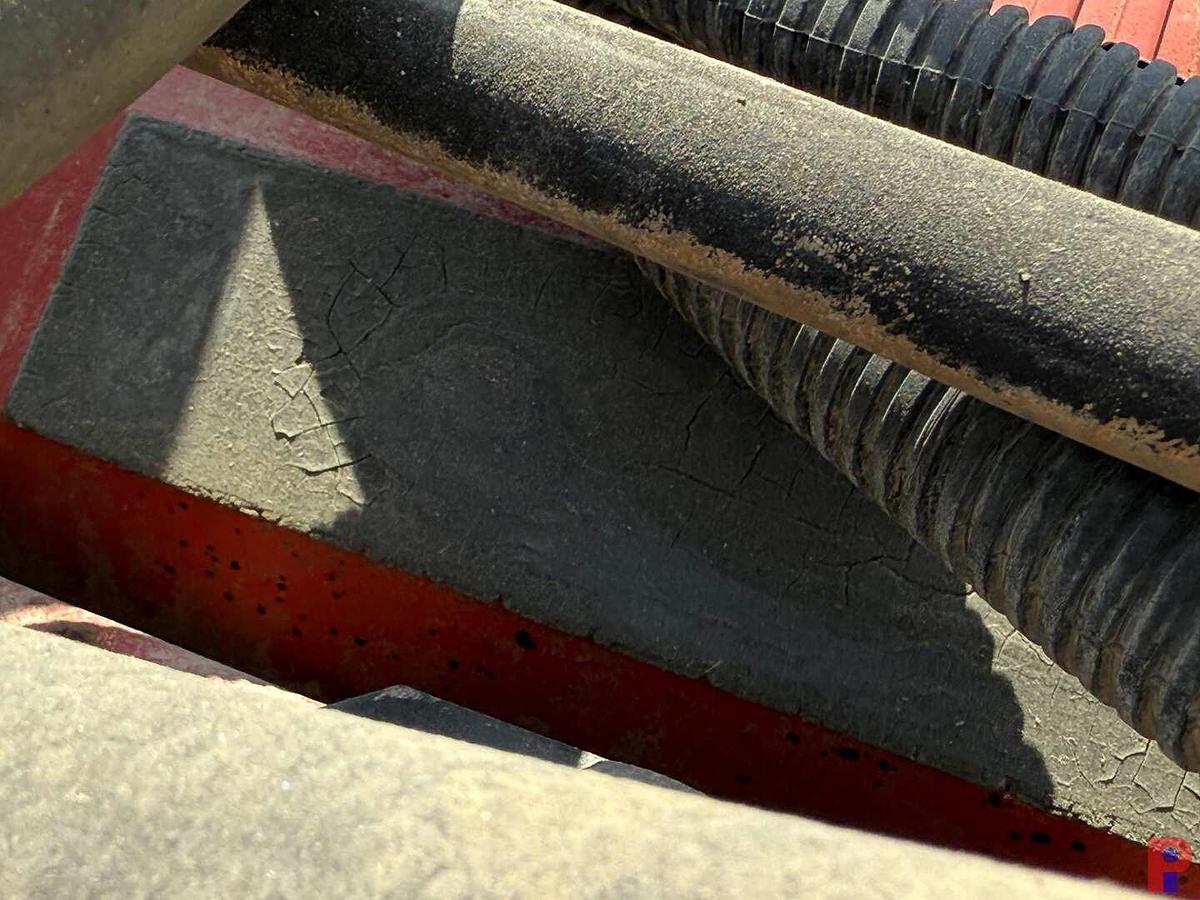 Used 2006 PETERBILT 378 T/A 36” SLEEPER TRUCK