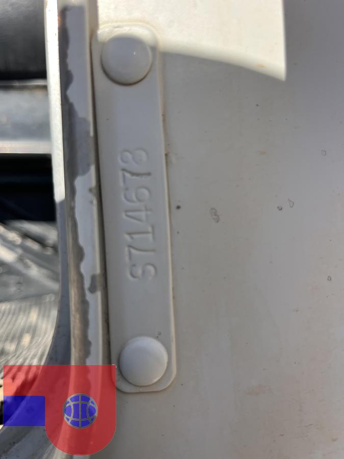 Used 1996 KENWORTH 3-AXLE DAYCAB WINCH TRUCK