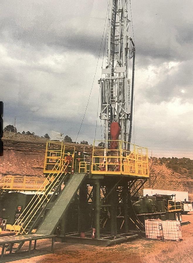 Used 2006 SJ PETRO XJ450 105’-303K LBS. 5-AXLE MOBILE DRILLING RIG PKG. LOTS ( _ THRU _ )