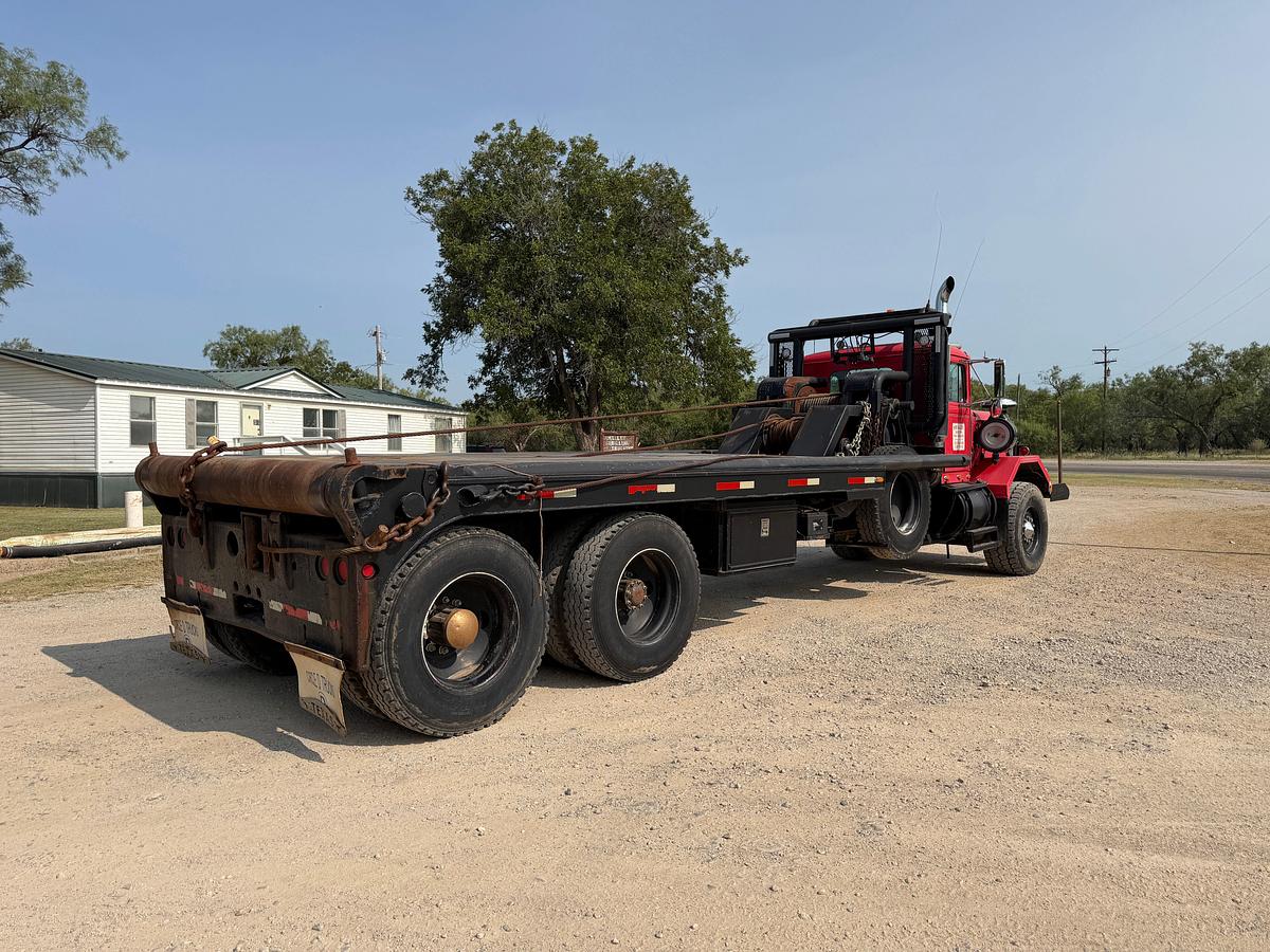 Used 1981 AUTOCAR DC9964 T/A 50-TON GIN POLE WINCH TRUCK