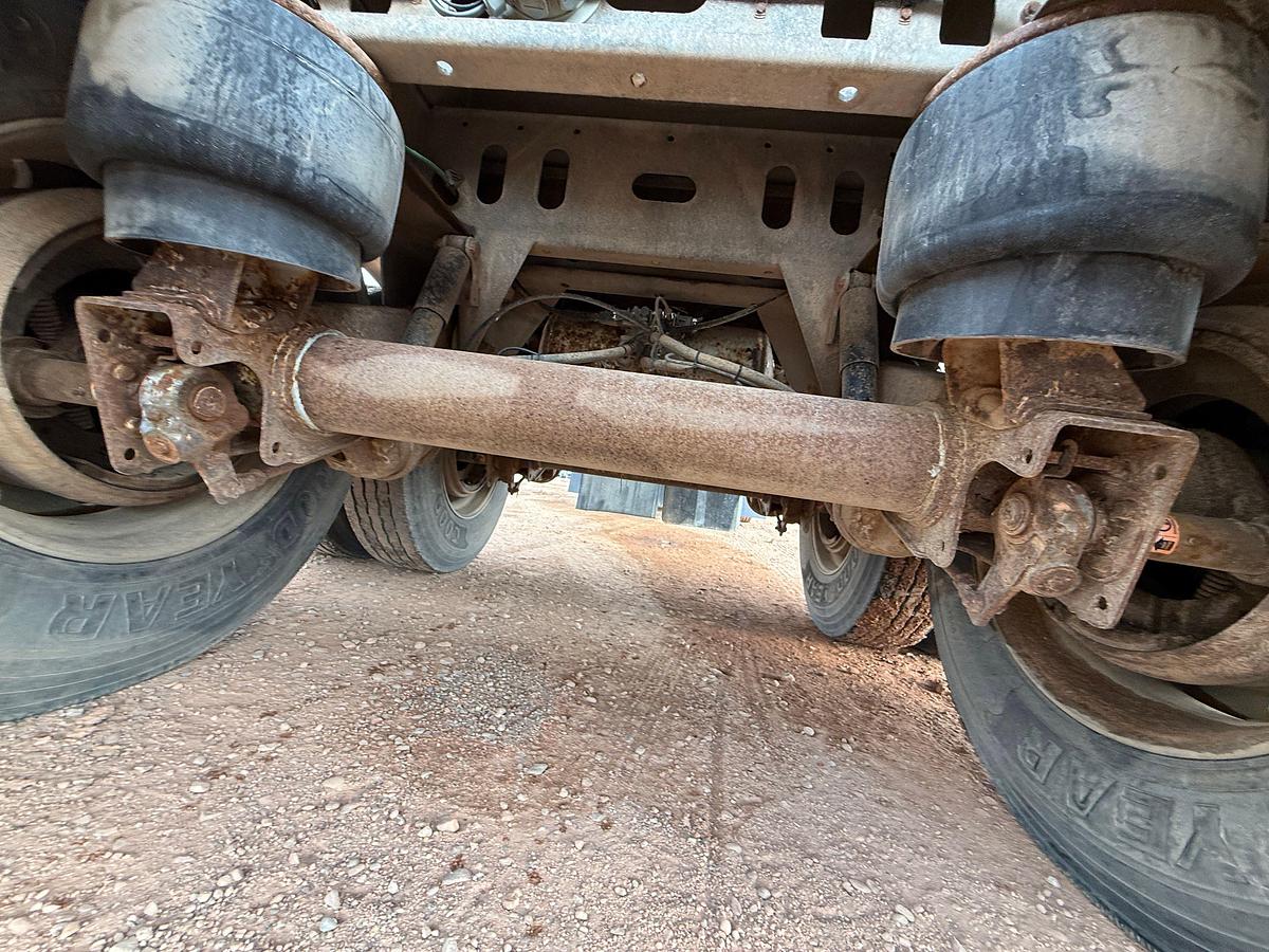 Used 2014 STEPHENS 6,800 GALLON DOT-407 4- AXLE TANK PUP TRAILER