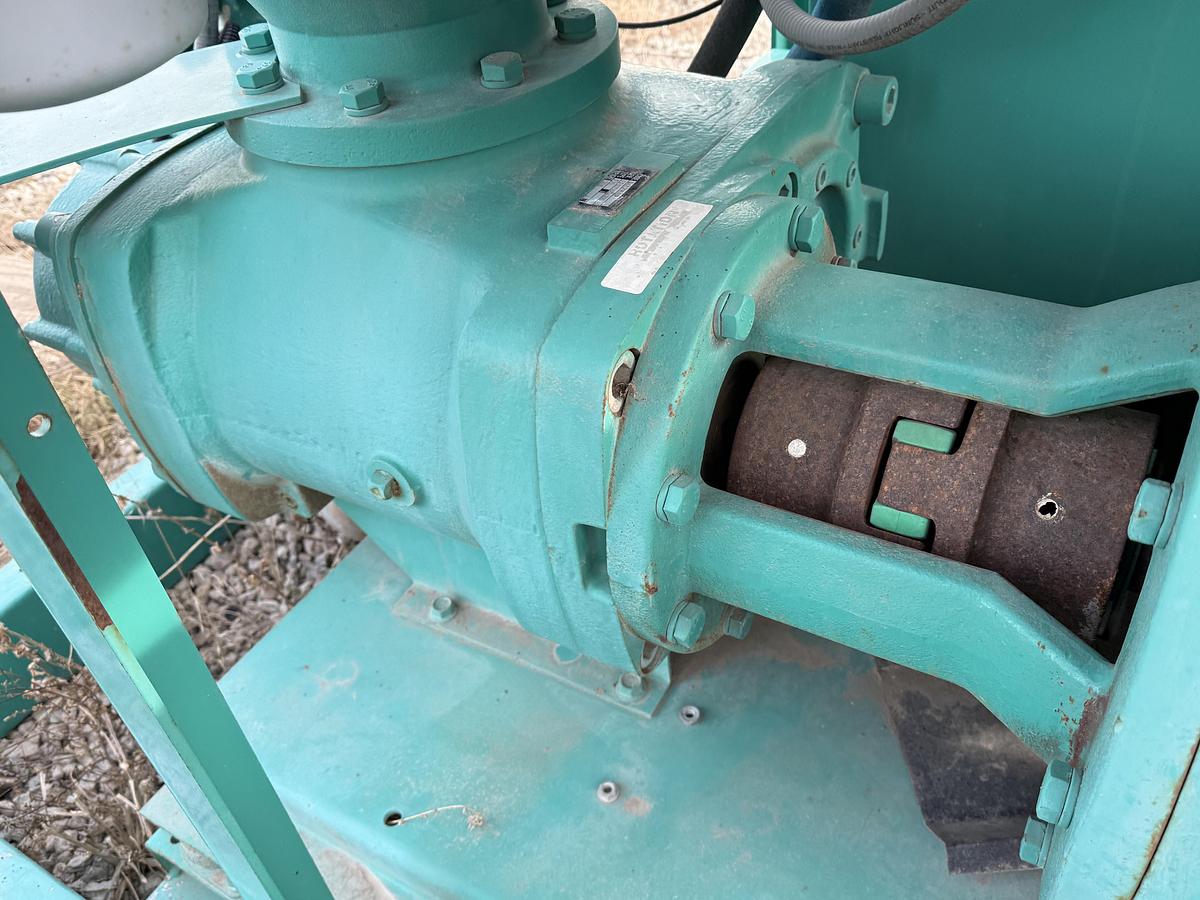 Used SULLIVAN PALATEK LL125UD 625 CFM 150 PSI ROTARY SCREW AIR COMPRESSOR UNIT, SKIDDED P/B 125 HP ELEC. MOTOR