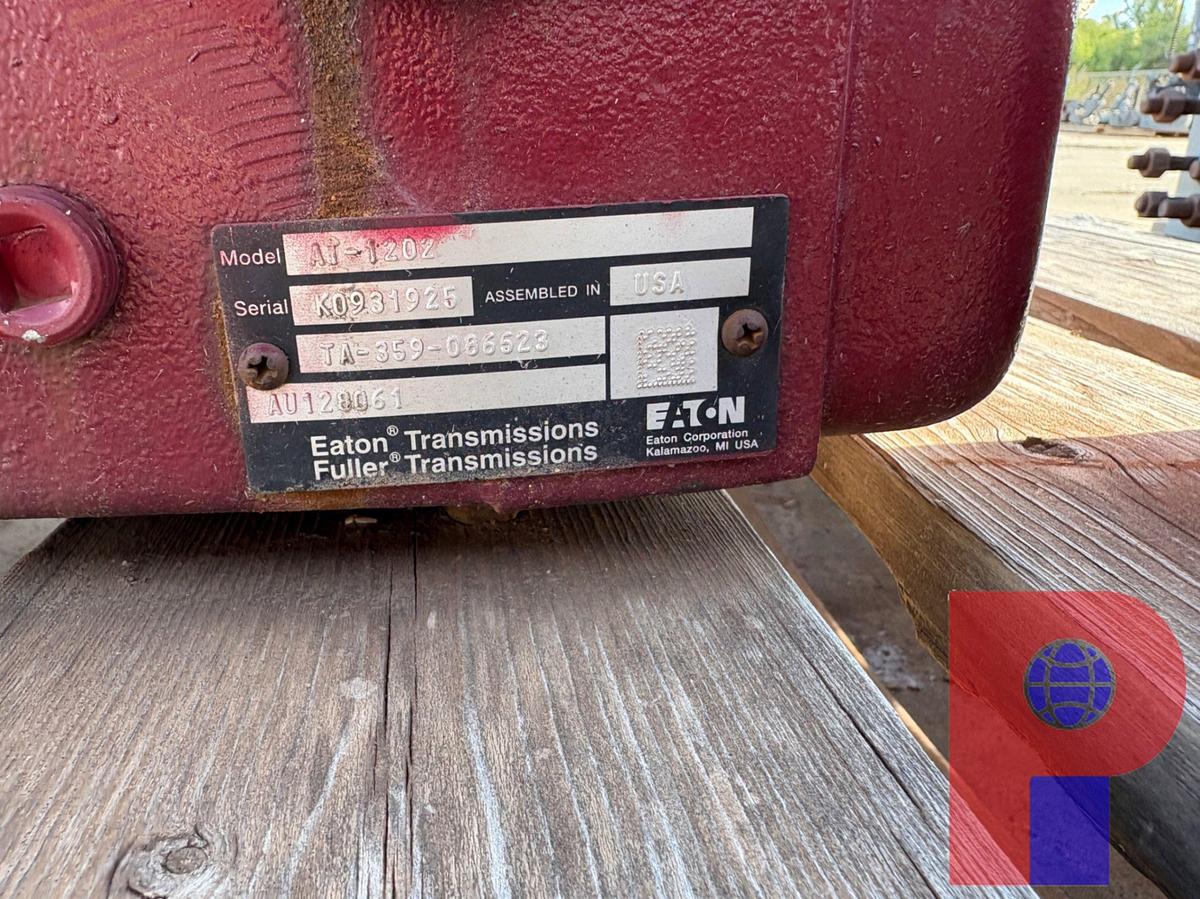 Used EATON AT-1202 AUXILIARY TRANSMISSION & HYDRAULIC MOTOR