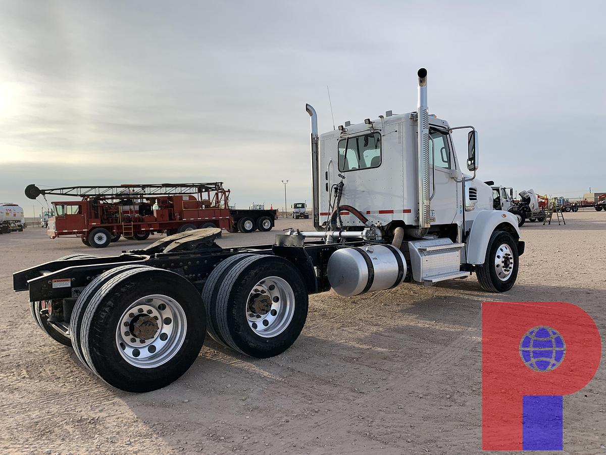 Used 2021 FREIGHTLINER CORONADO 122 SD T/A DAYCAB HAUL TRUCK