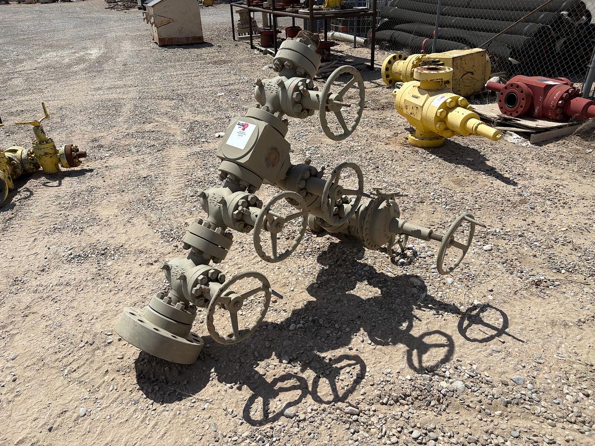 Used Manifold w/ (7) 2-9/16” 5K gate valves
