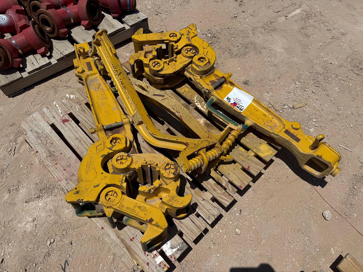 Used (2 X $) AOT TYPE C MANUAL TONGS