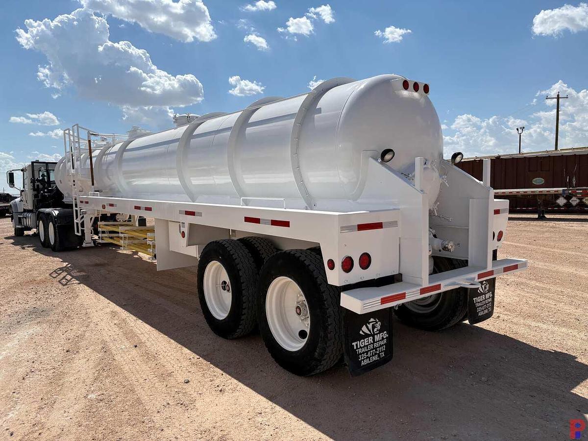 Used 2014 MACK DAYCAB KILL TRUCK & 2013 TIGER MFG 130BBL T/A KILL TRAILER