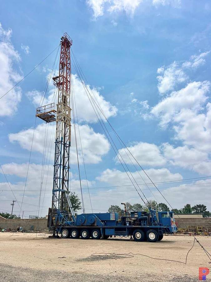 Used 2006 RG 550 6-AXLE WELL SERVICE WORKOVER RIG