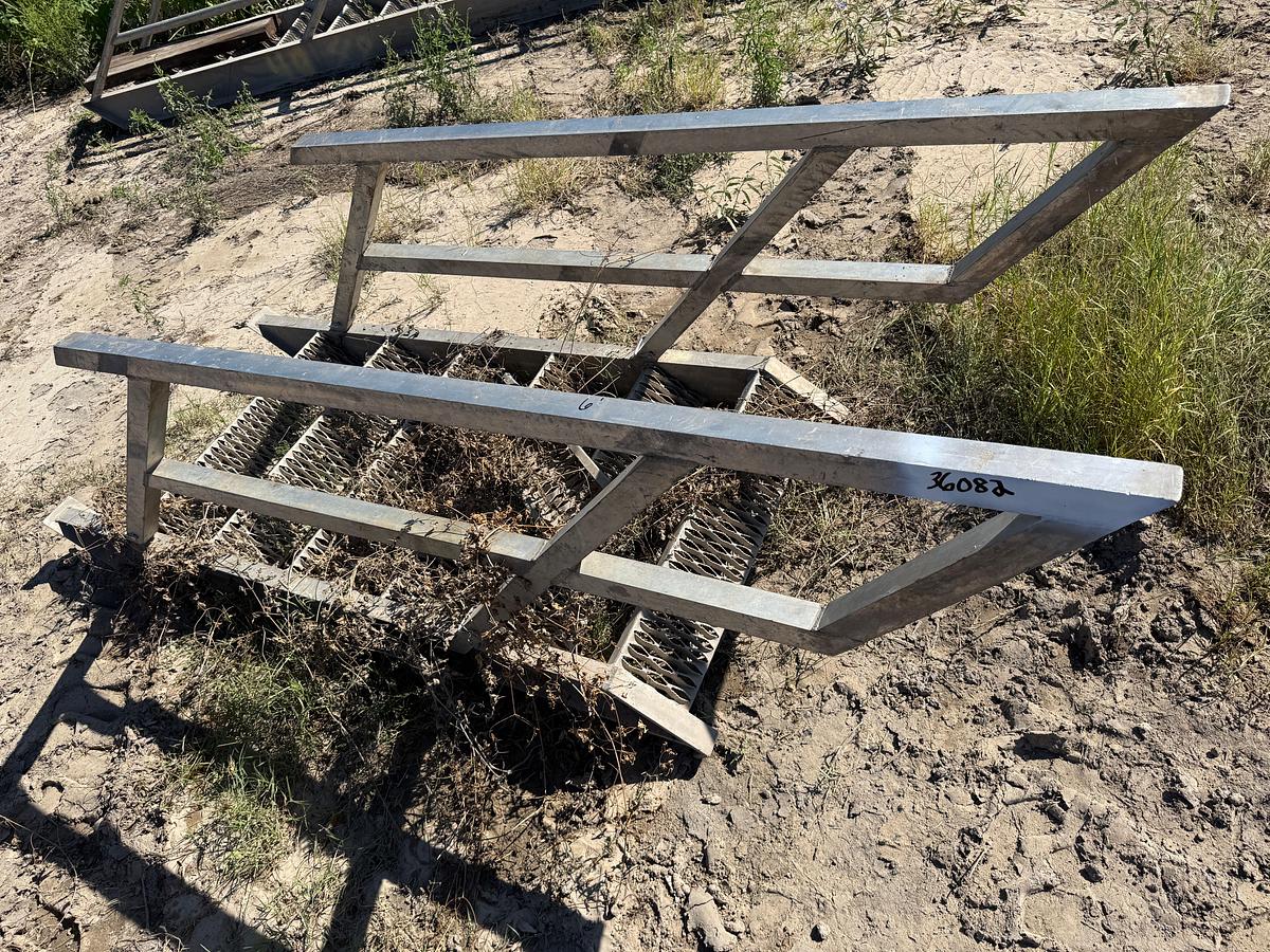 Used 16’ EXTENDABLE ALUMINUM RIG LADDER