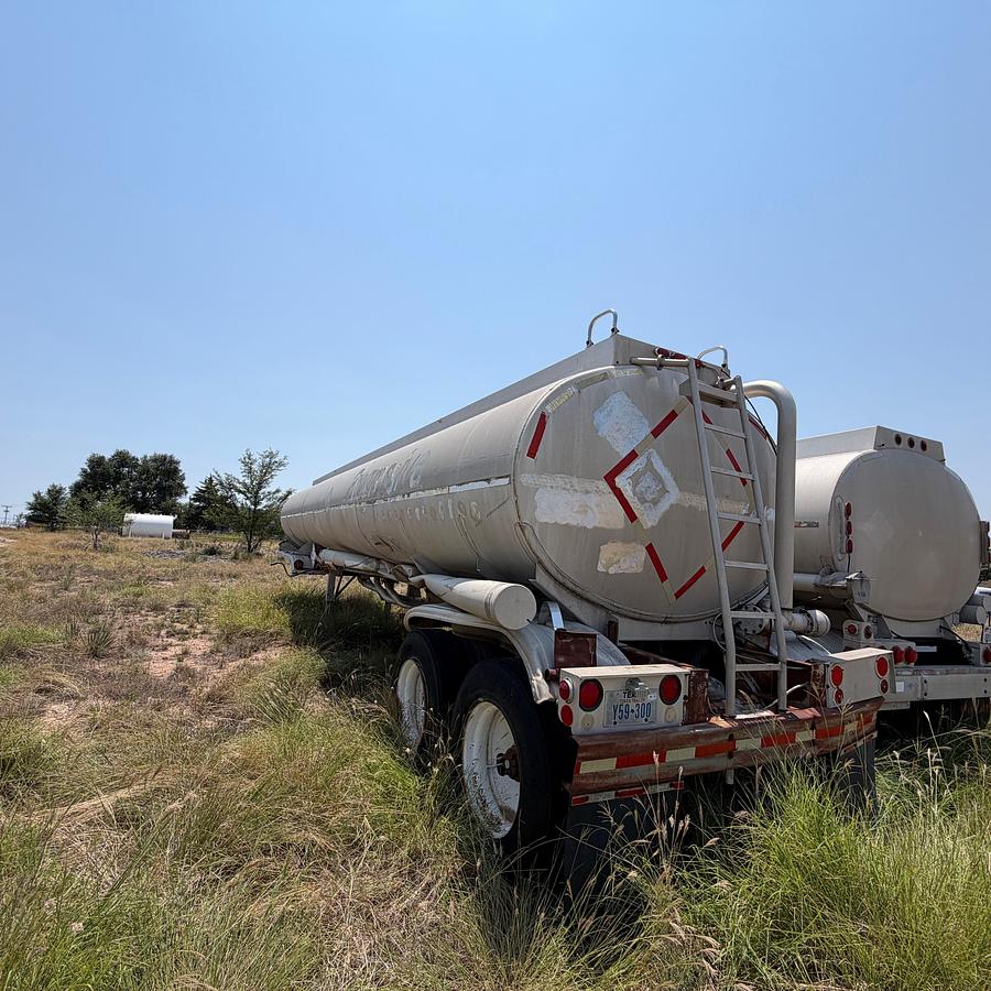 Used 1992 FRUEHAUF FUEL TRANSPORT TRAILER