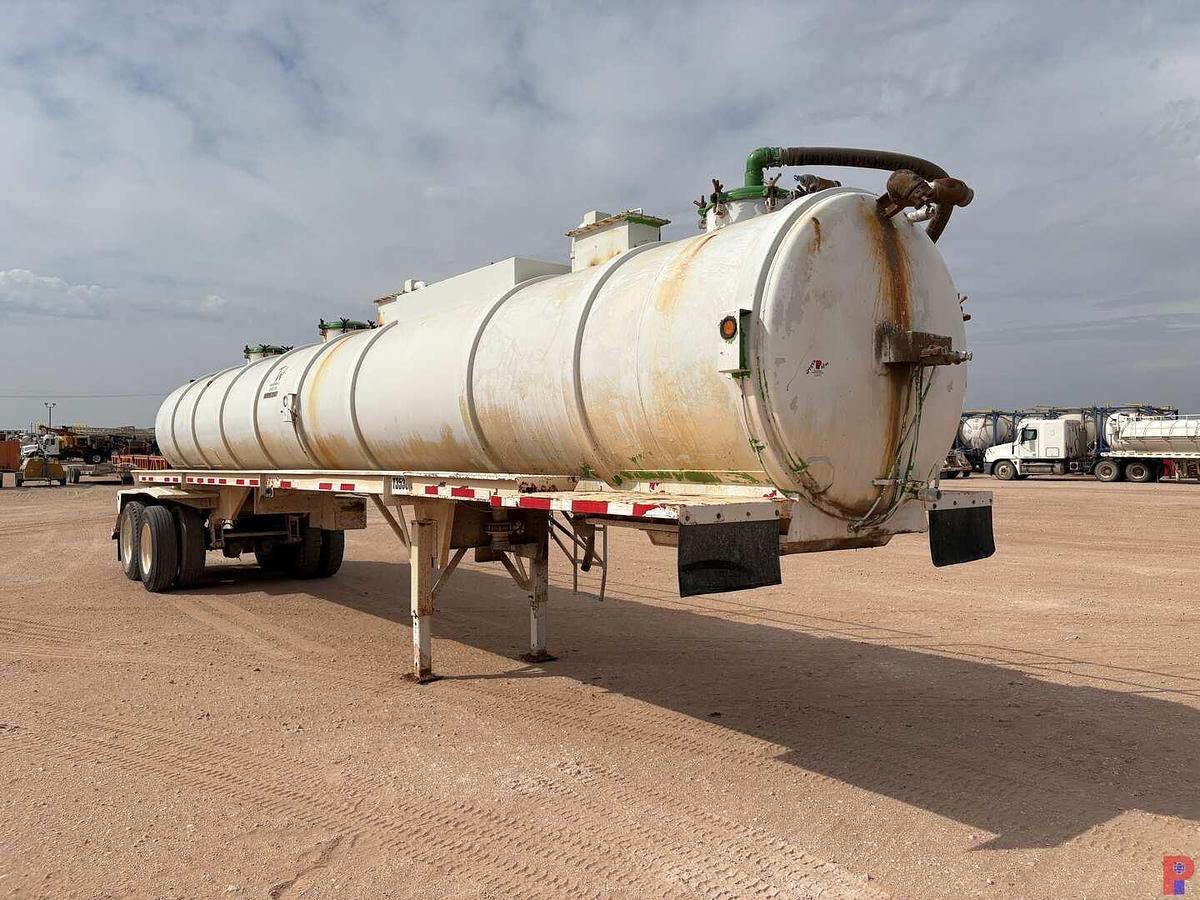 Used 2004 OVERLAND TANK & TRAILER 130BBL VACUUM TRAILER
