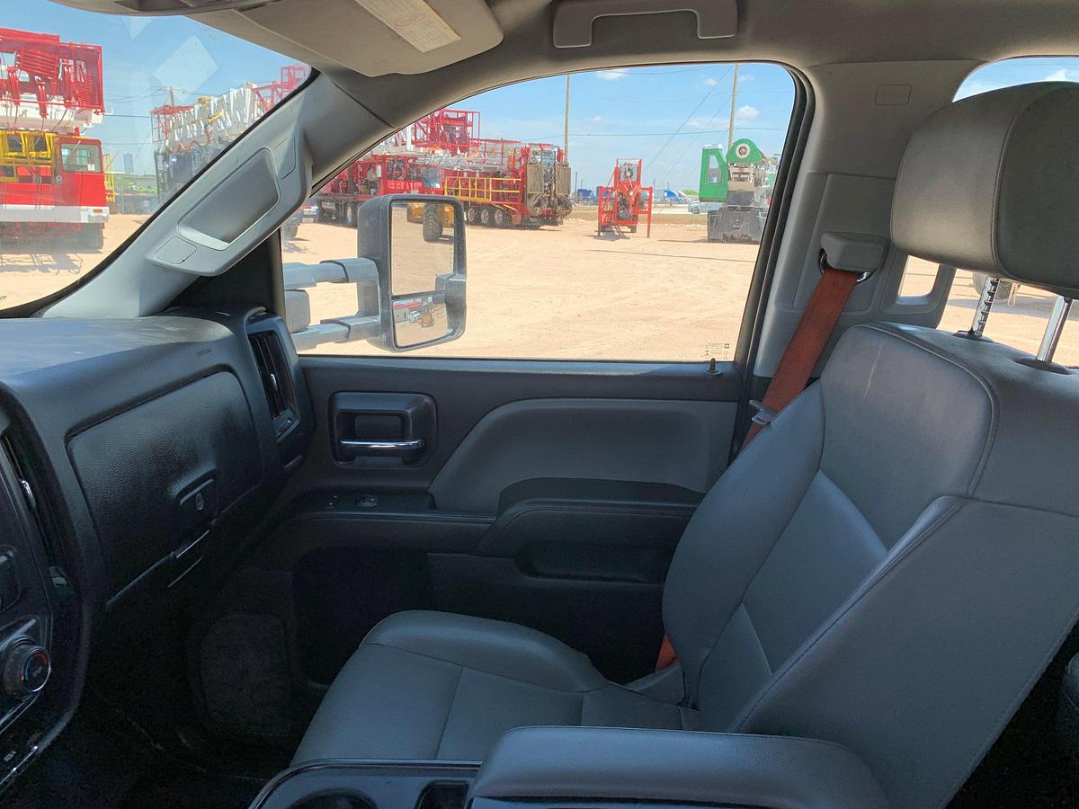 Used 2022 CHEVROLET SILVERADO 6500HD Flatbed Pickup Truck
