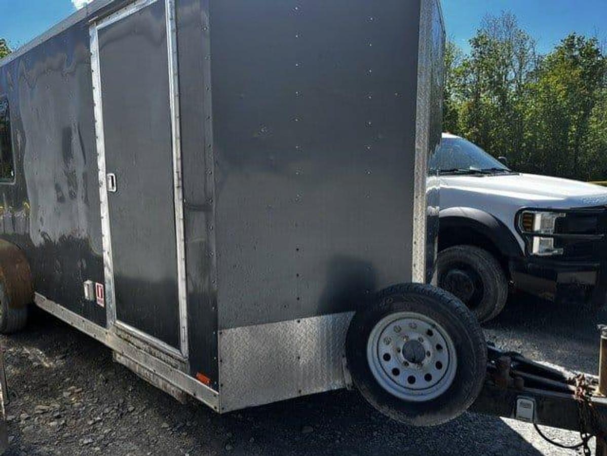 Used 2015 FOREST RIVER 20' X 7' T/A DOGHOUSE BP TRAILER